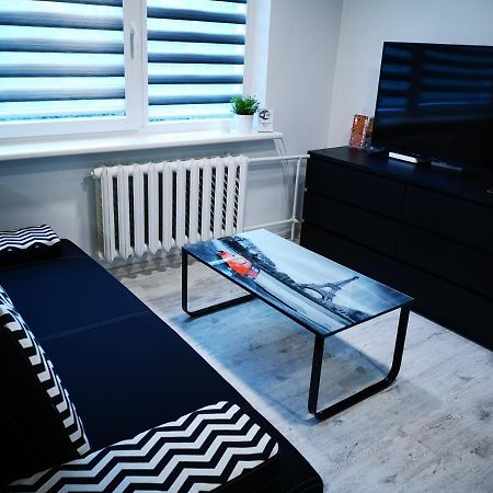Black & White Studio Anykščiai Buitenkant foto